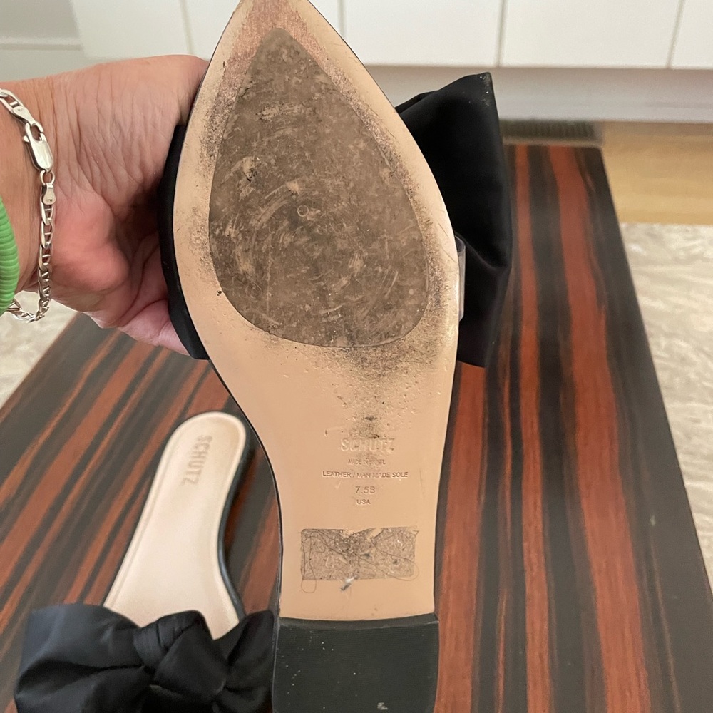 SCHUTZ /Black /Size 7.5B/ Flats/Gently Worn - Picture 4 of 6
